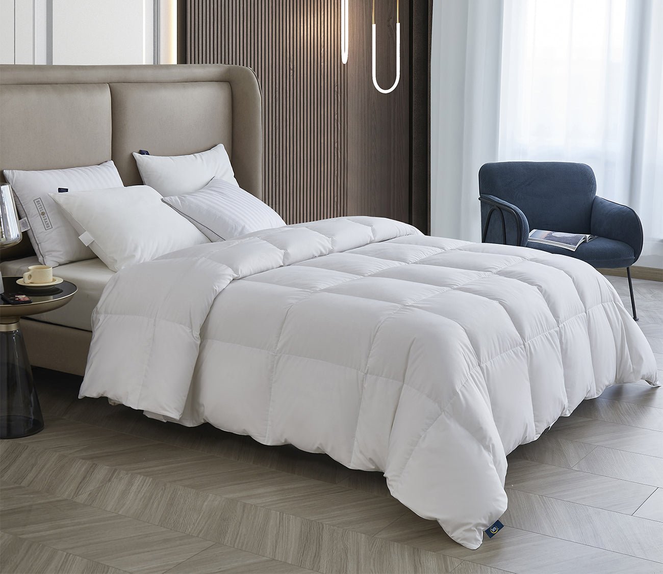 All Season White Goose Down Fiber Comforter by Serta