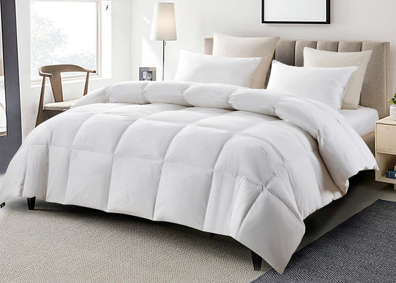 All Season White Goose Feather and Down Fiber Comforter by Serta