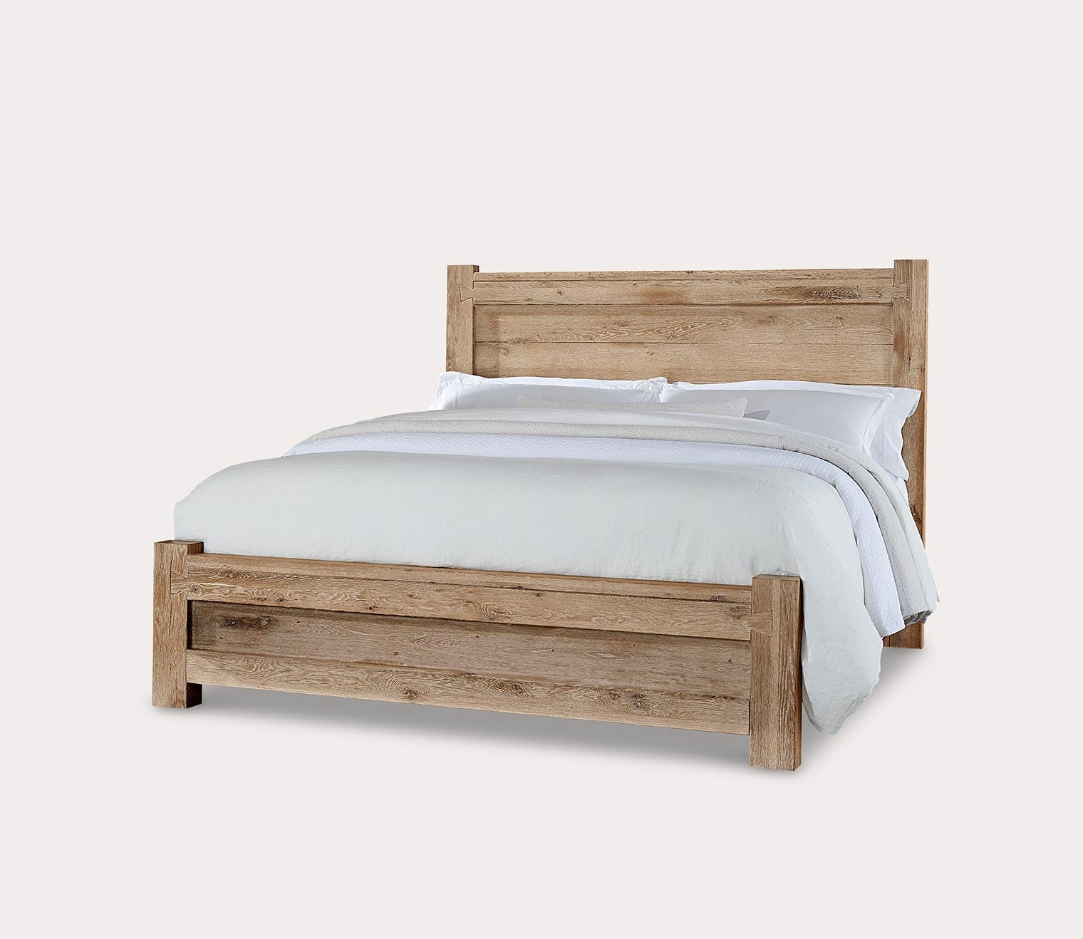 Dovetail Poster Bed Bedroom Set by Vaughan Bassett