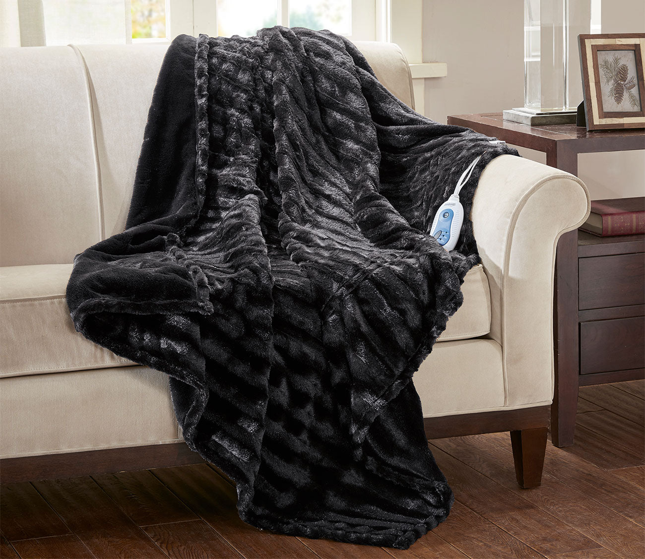 Faux fur heated throw hot sale