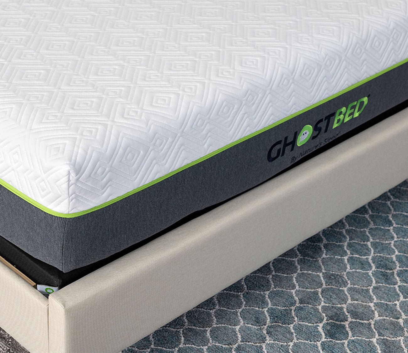 Emerald Hybrid Mattress by GhostBed