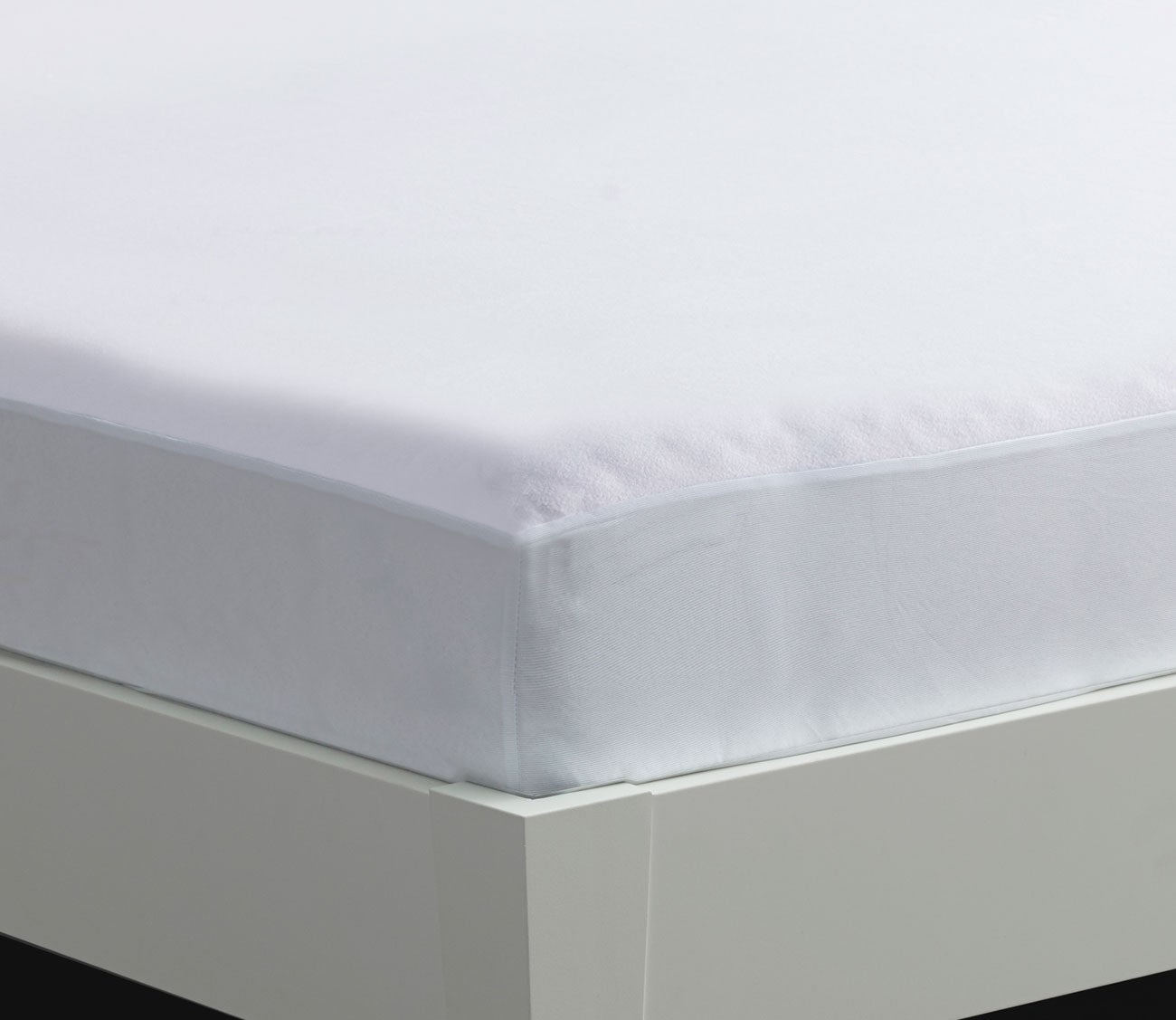 iProtect Waterproof Mattress Protector by Bedgear