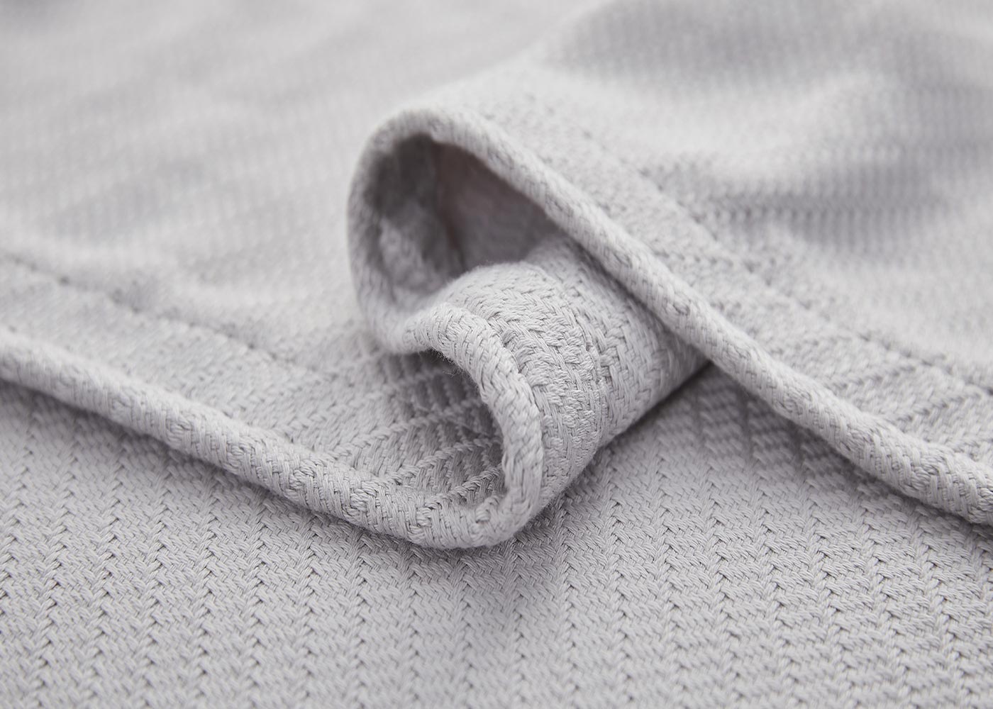 Luxurious Thermal Cotton Blanket by Hotel Grand