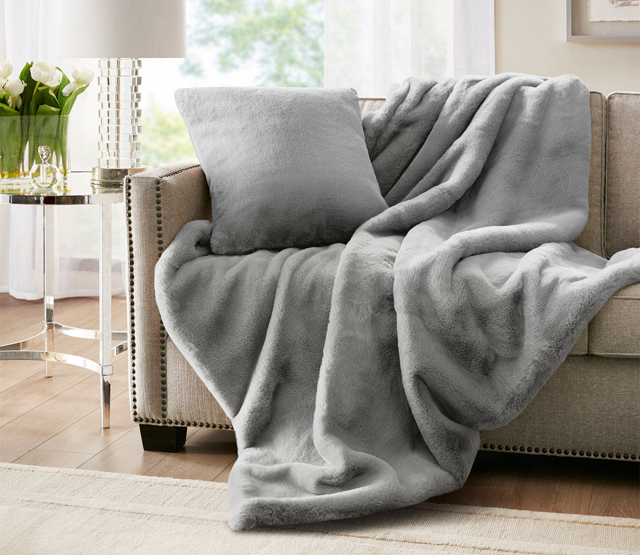 Soft fur throw online blanket