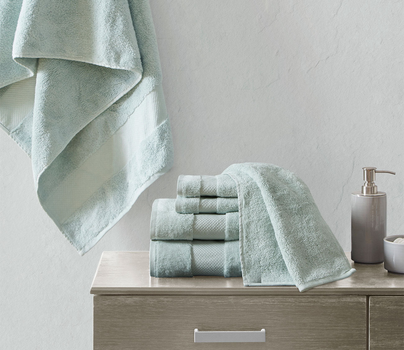 Mint green bath sale towels