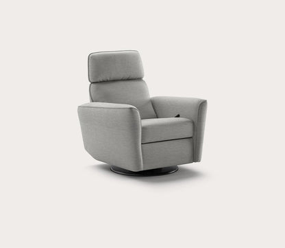 Welted Lounger Recliner Chair by Luonto